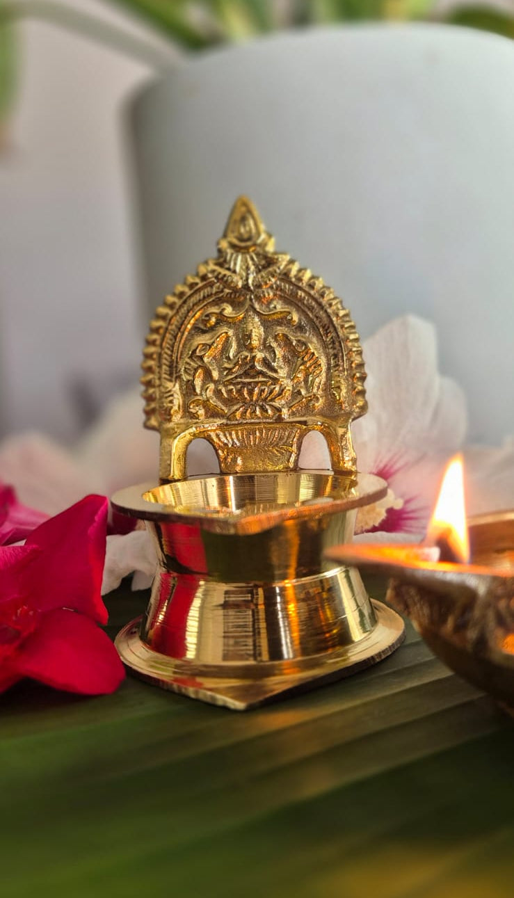 Lakshmi Diya – Brass Oil Lamp with Goddess Lakshmi Prabhavali