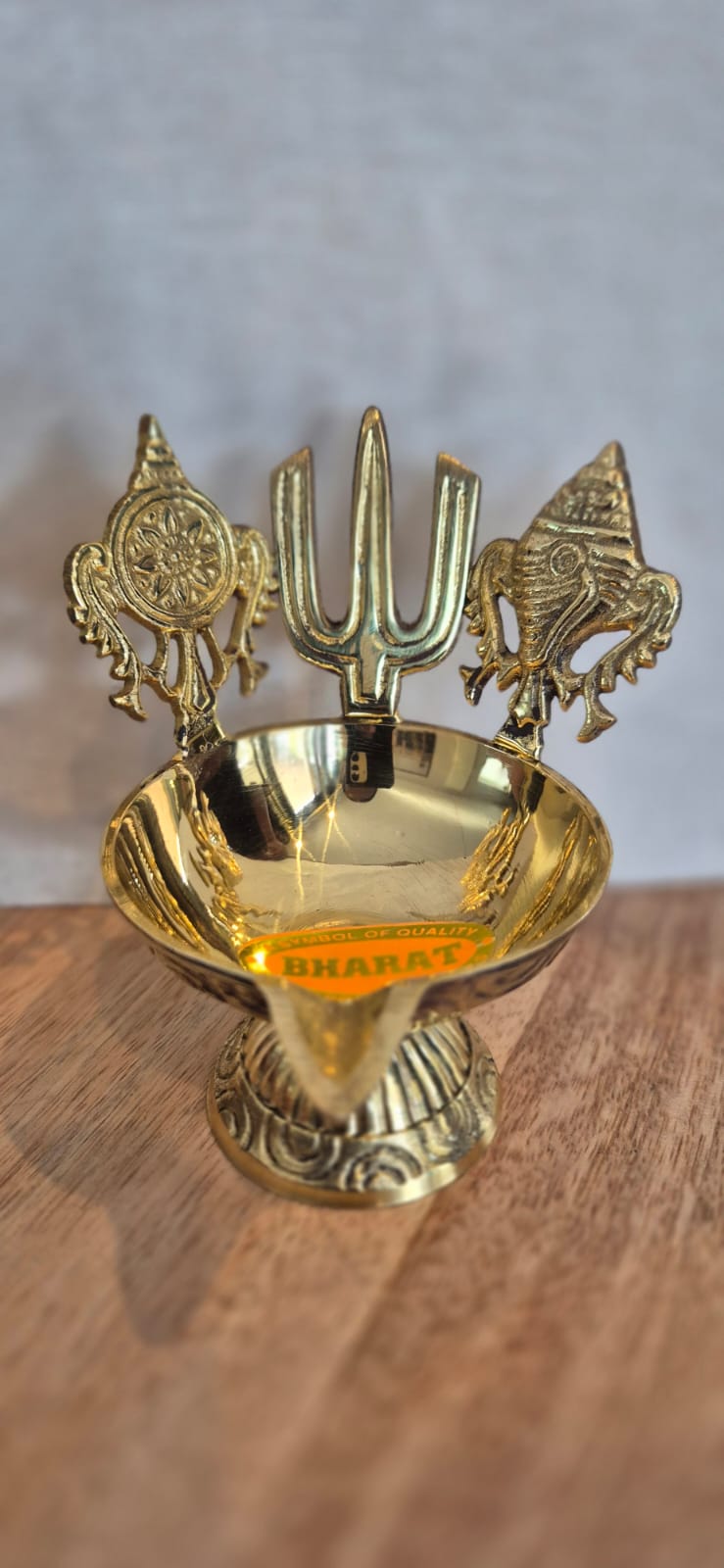 Pancha Deepam brass diya with Vishnu symbols