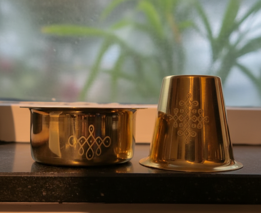 Low angle with green bokeh